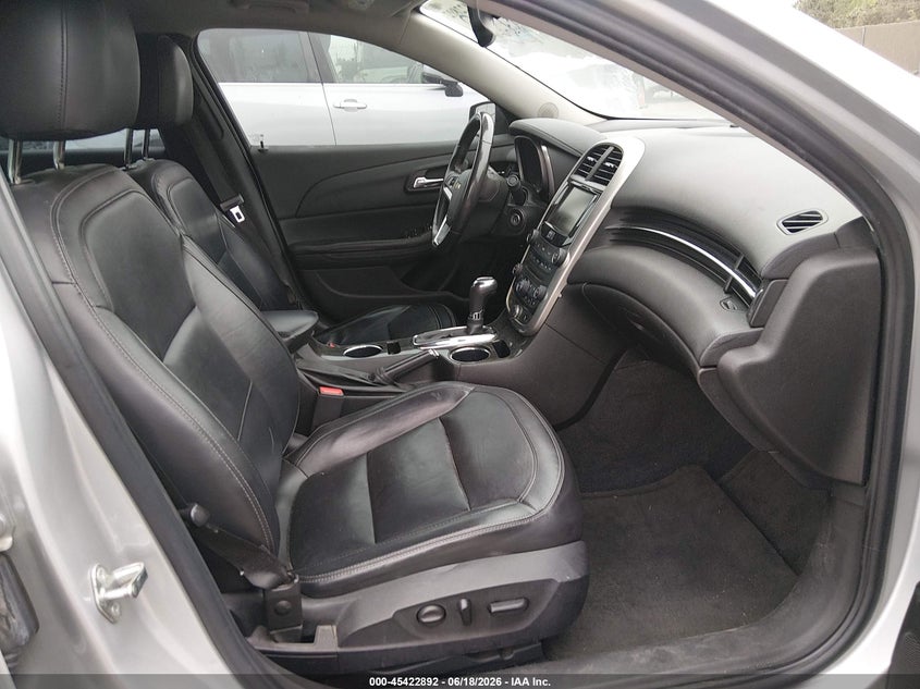 2016 Chevrolet Malibu VIN 1G11E5SA2GF161491 IAAI salvage auction — REAR END, Salvage Title, sold $1,100 on 2026-07-23 (photo 5)