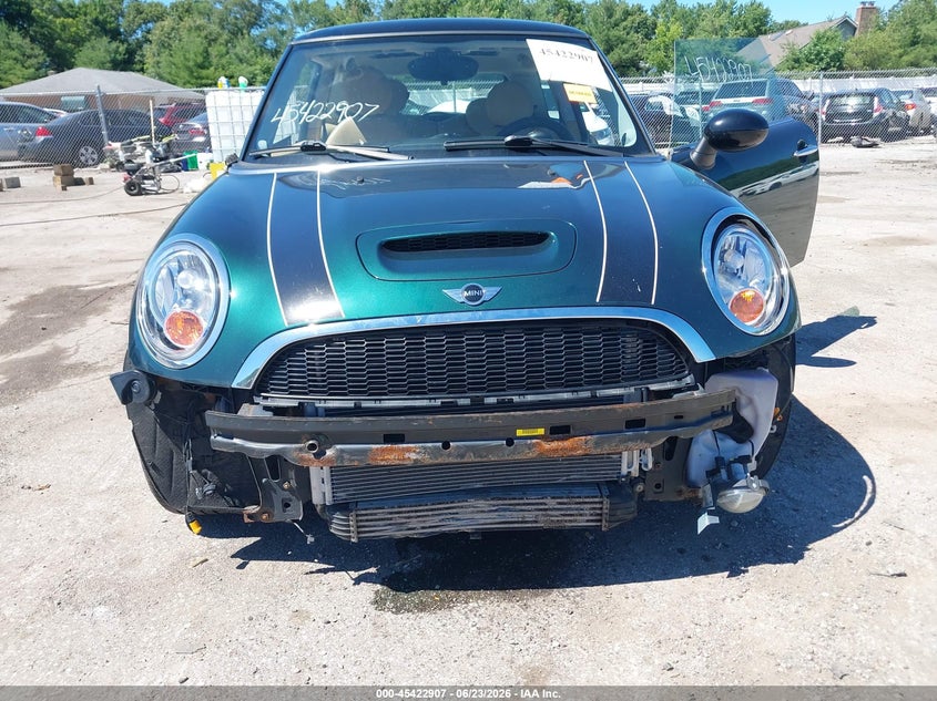 2010 Mini Cooper VIN WMWMF7C59ATW89050 IAAI salvage auction — RIGHT SIDE, Clear (Indiana), sold $1,100 on 2026-08-04 (photo 6)