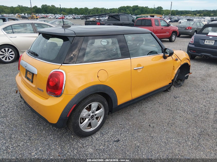 2015 Mini Hard top VIN WMWXM5C5XFT940317 IAAI salvage auction — RIGHT FRONT, Salvage Title, sold $1,100 on 2026-07-30 (photo 4)