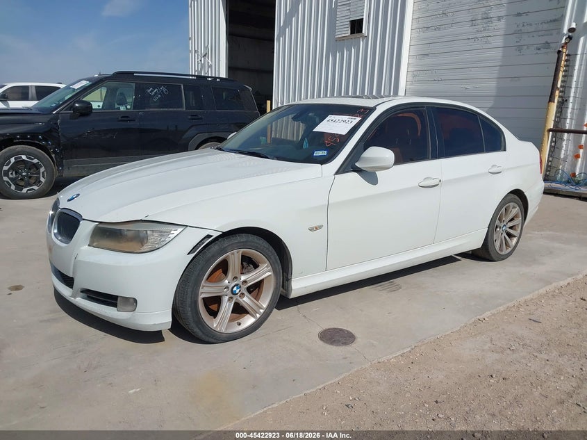 2011 BMW 3 series VIN WBAPK5C50BF126742 IAAI salvage auction — SIDE, Original (Texas), sold $250 on 2026-07-11 (photo 2)