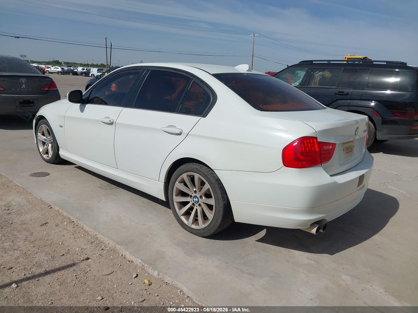 2011 BMW 3 series VIN WBAPK5C50BF126742 IAAI salvage auction — SIDE, Original (Texas), sold $250 on 2026-07-11 (photo 3)