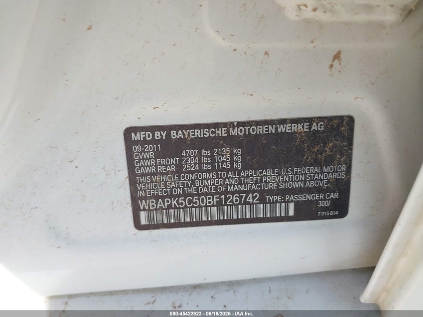 2011 BMW 3 series VIN WBAPK5C50BF126742 IAAI salvage auction — SIDE, Original (Texas), sold $250 on 2026-07-11 (photo 9)
