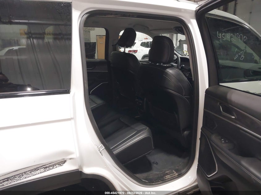 2022 Jeep Grand cherokee VIN 1C4RJHBG1N8539815 IAAI salvage auction — RIGHT SIDE, Salvage (North Dakota), sold $10,500 on 2026-08-23 (photo 8)