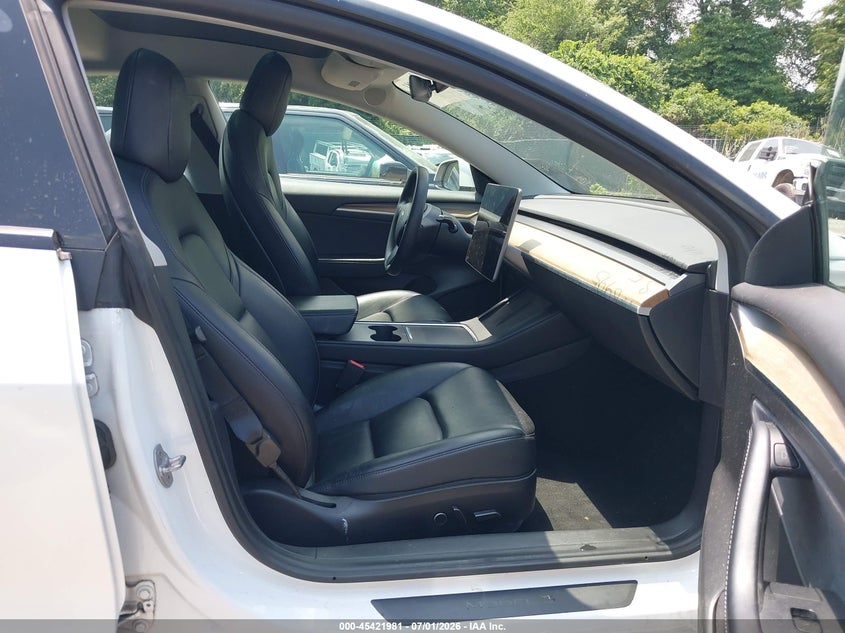 2021 Tesla Model 3 VIN 5YJ3E1EA5MF968995 IAAI salvage auction — SIDE, Salvage - Greater Than 75% (Maryland), sold $8,650 on 2026-07-16 (photo 5)