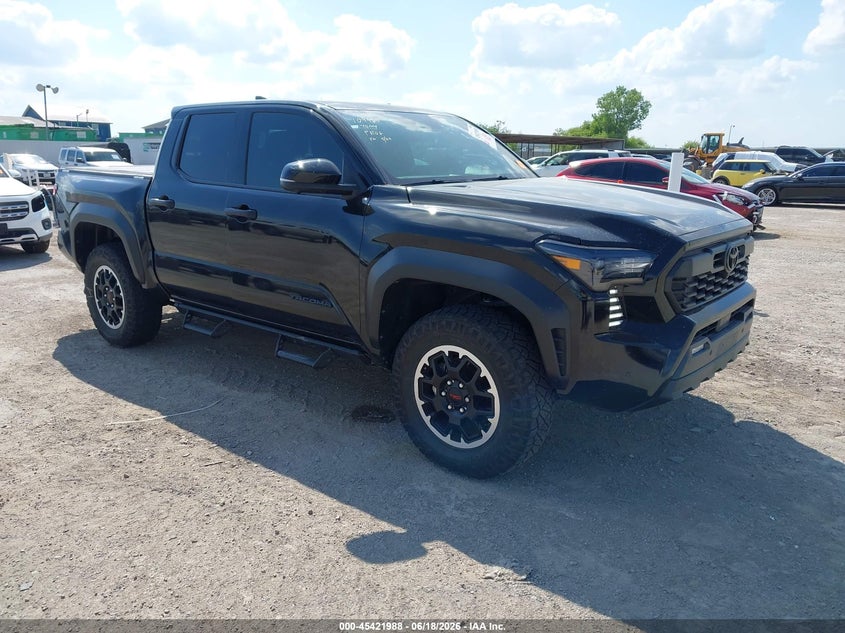 2025 Toyota Tacoma VIN 3TMLB5JN9SM174535 IAAI salvage auction — Side, Original (Texas), sold $22,900 on 2026-08-27 (photo 1)