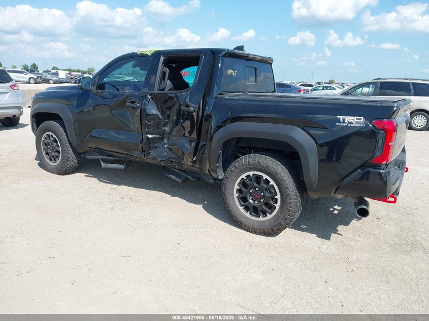 2025 Toyota Tacoma VIN 3TMLB5JN9SM174535 IAAI salvage auction — Side, Original (Texas), sold $22,900 on 2026-08-27 (photo 3)