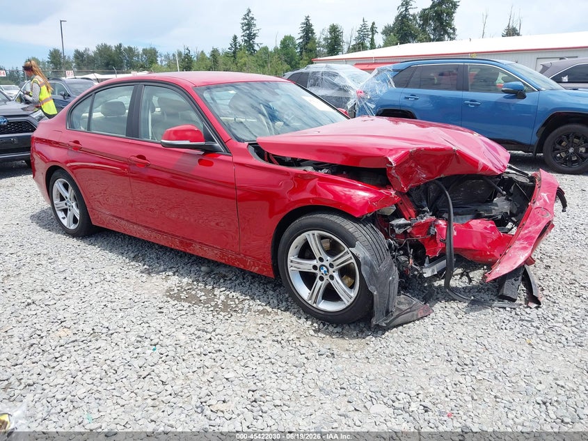 2014 BMW 3er VIN WBA3D3C57EK157057 IAAI salvage auction — FRONT END, Salvage Title, sold $800 on 2026-07-22 (photo 1)