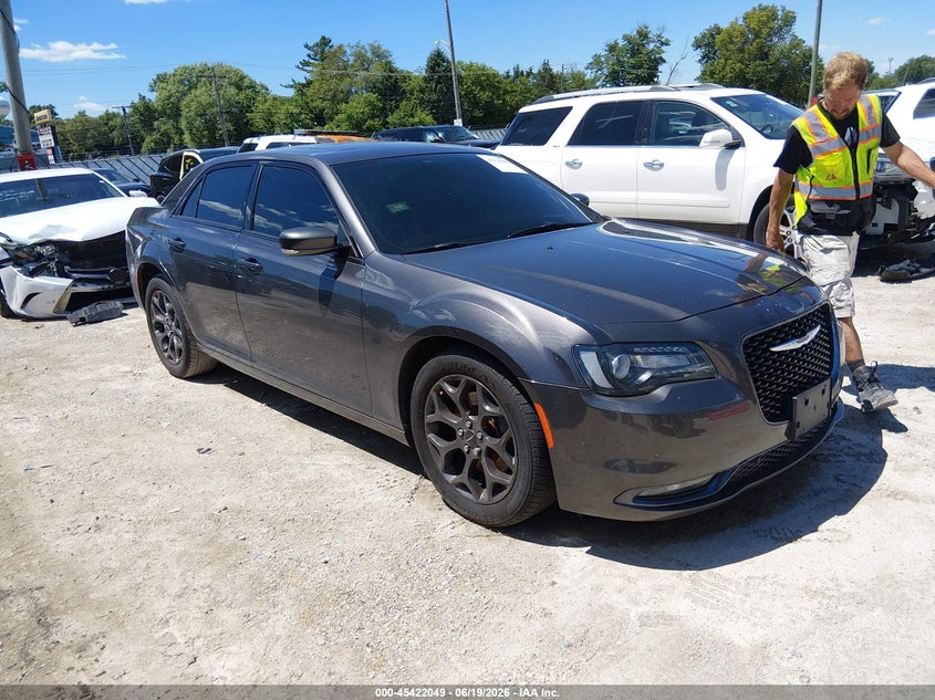 2018 Chrysler 300 VIN 2C3CCAGG9JH165429 IAAI salvage auction — LEFT FRONT, Salvage (Illinois), sold $3,500 on 2026-09-08 (photo 1)