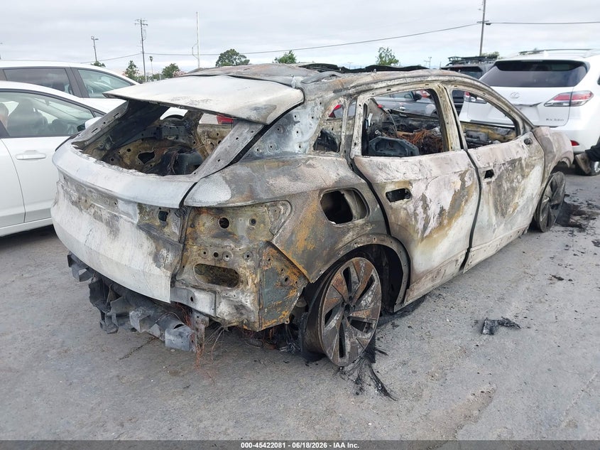 2022 Volkswagen Id.4 VIN WVGUNPE29NP041775 IAAI salvage auction — TOTAL BURN, Non-Repairable (California), sold $100 on 2026-07-09 (photo 4)