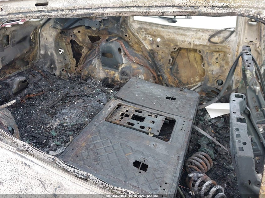 2022 Volkswagen Id.4 VIN WVGUNPE29NP041775 IAAI salvage auction — TOTAL BURN, Non-Repairable (California), sold $100 on 2026-07-09 (photo 7)