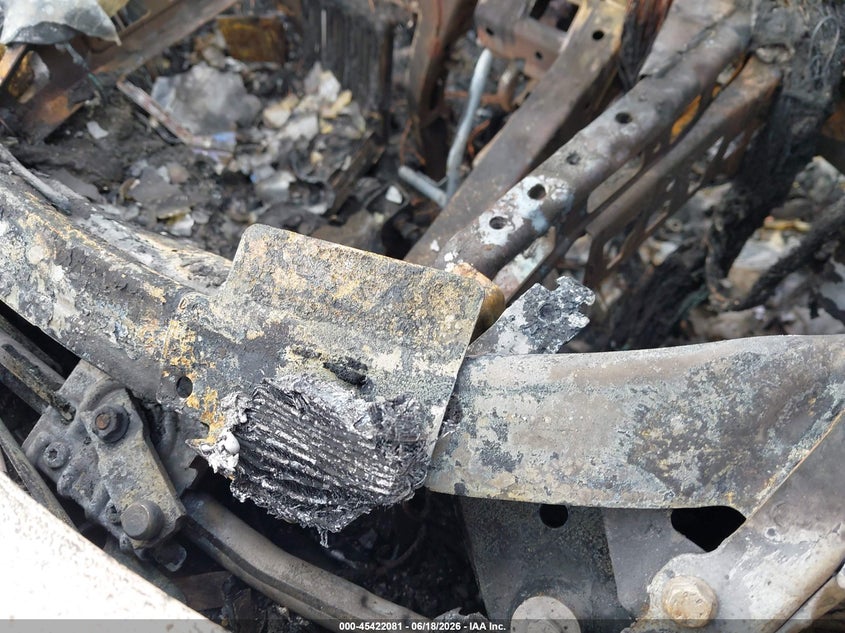 2022 Volkswagen Id.4 VIN WVGUNPE29NP041775 IAAI salvage auction — TOTAL BURN, Non-Repairable (California), sold $100 on 2026-07-09 (photo 8)