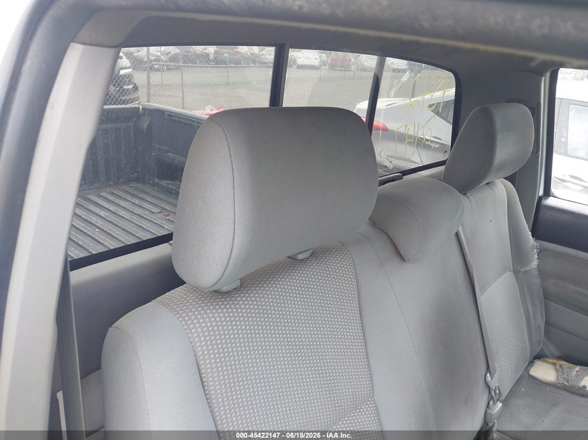 2008 Toyota Tacoma VIN 5TENX22NX8Z560786 IAAI salvage auction — RIGHT SIDE, Clear (Virginia), sold $1,300 on 2026-07-28 (photo 8)