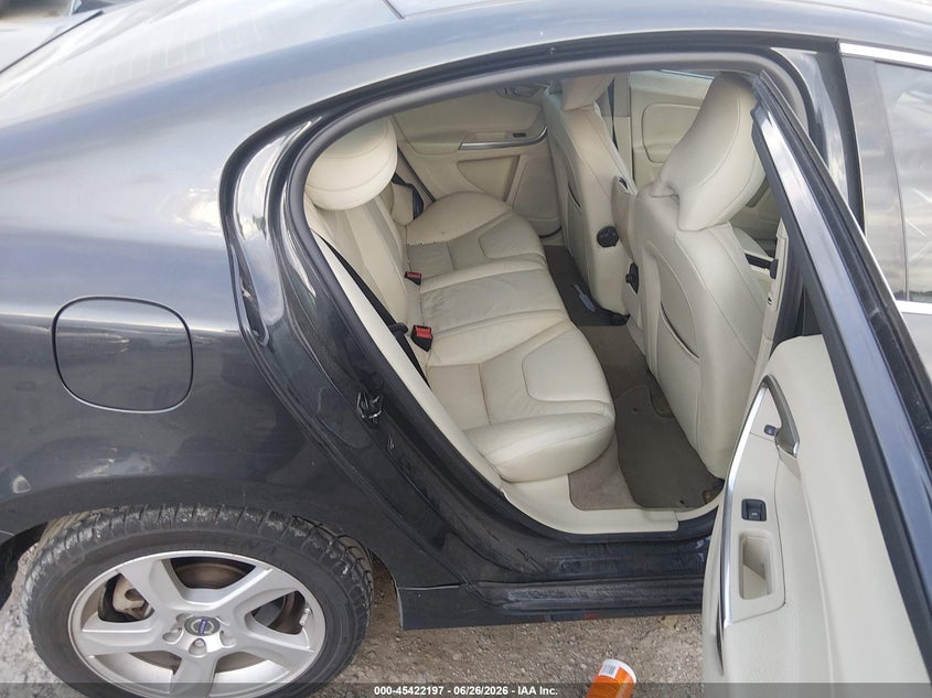 2013 Volvo S60 VIN YV1612FS7D2210174 IAAI salvage auction — HAIL, Nrc Lienholder Repossession Paperwork (Texas), sold $725 on 2026-08-04 (photo 8)