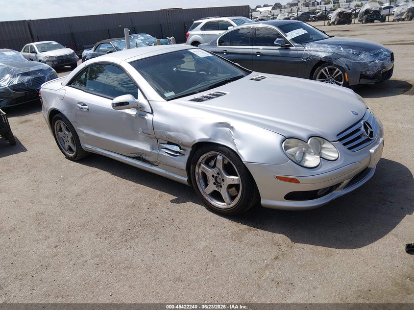 2003 Mercedes-benz Sl-klasse amg VIN WDBSK74FX3F037129 IAAI salvage auction — SIDE, Salvage (California), sold $7,875 on 2026-08-17 (photo 1)