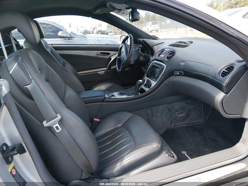 2003 Mercedes-benz Sl-klasse amg VIN WDBSK74FX3F037129 IAAI salvage auction — SIDE, Salvage (California), sold $7,875 on 2026-08-17 (photo 5)