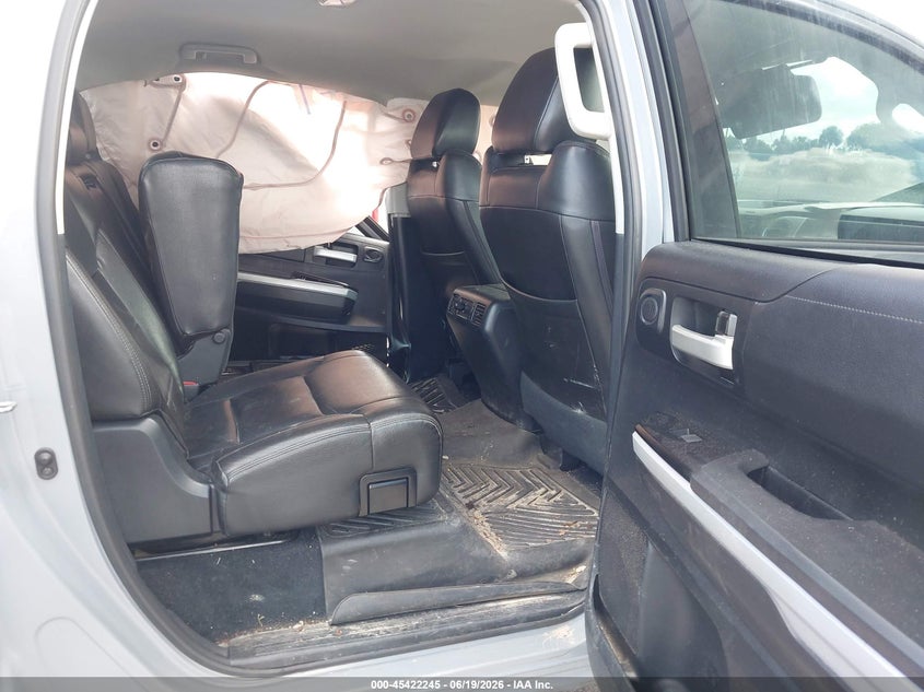 2019 Toyota Tundra VIN 5TFDW5F14KX808939 IAAI salvage auction — LEFT SIDE, Salvage Title, sold $12,550 on 2026-07-16 (photo 8)