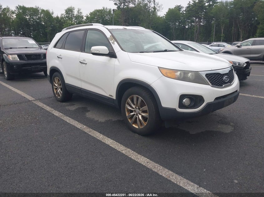 2011 Kia Sorento VIN 5XYKUDA2XBG036666 IAAI salvage auction — NORMAL WEAR, Clear (New York), sold $575 on 2026-07-23 (photo 1)