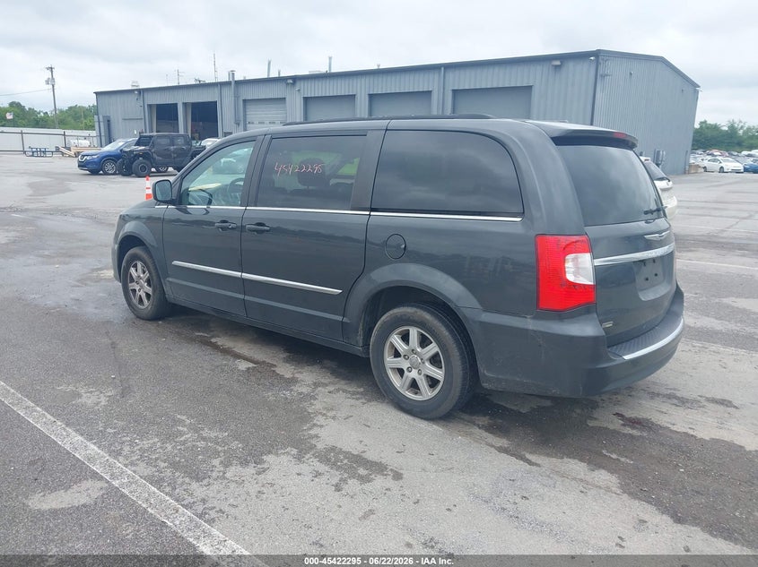 2011 Chrysler Town & country VIN 2A4RR5DG3BR720171 IAAI salvage auction — RIGHT SIDE, Clear (Indiana), sold $350 on 2026-07-18 (photo 3)
