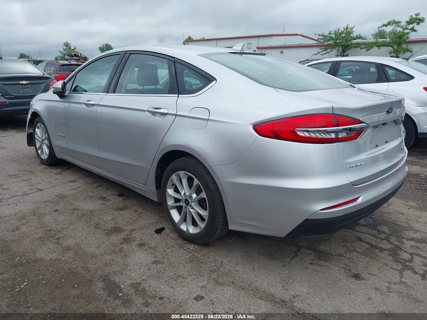 2019 Ford Fusion VIN 3FA6P0LU9KR108033 IAAI salvage auction — LEFT FRONT, Salvage Title, sold $3,950 on 2026-07-31 (photo 3)