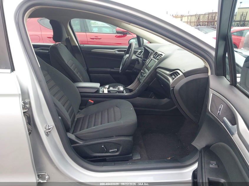 2019 Ford Fusion VIN 3FA6P0LU9KR108033 IAAI salvage auction — LEFT FRONT, Salvage Title, sold $3,950 on 2026-07-31 (photo 5)