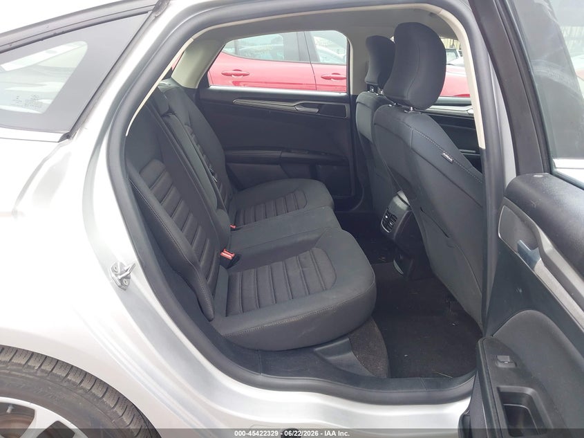 2019 Ford Fusion VIN 3FA6P0LU9KR108033 IAAI salvage auction — LEFT FRONT, Salvage Title, sold $3,950 on 2026-07-31 (photo 8)