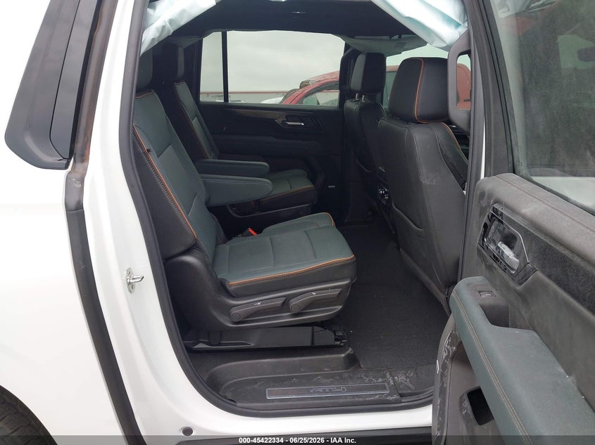 2026 Gmc Yukon VIN 1GKS2HKD0TR299169 IAAI salvage auction — FRONT END, Wait Title, sold $33,500 on 2026-09-29 (photo 8)