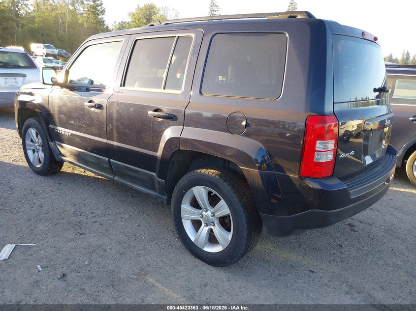 2011 Jeep Patriot VIN 1J4NF1GB4BD102005 IAAI salvage auction — NORMAL WEAR, Clear (Washington), sold $375 on 2026-07-08 (photo 3)