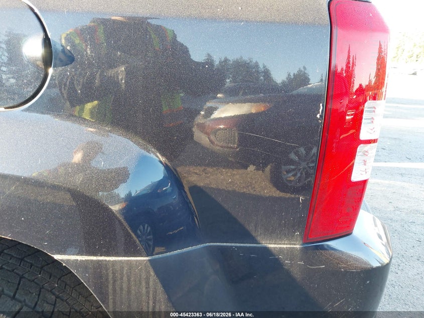 2011 Jeep Patriot VIN 1J4NF1GB4BD102005 IAAI salvage auction — NORMAL WEAR, Clear (Washington), sold $375 on 2026-07-08 (photo 6)