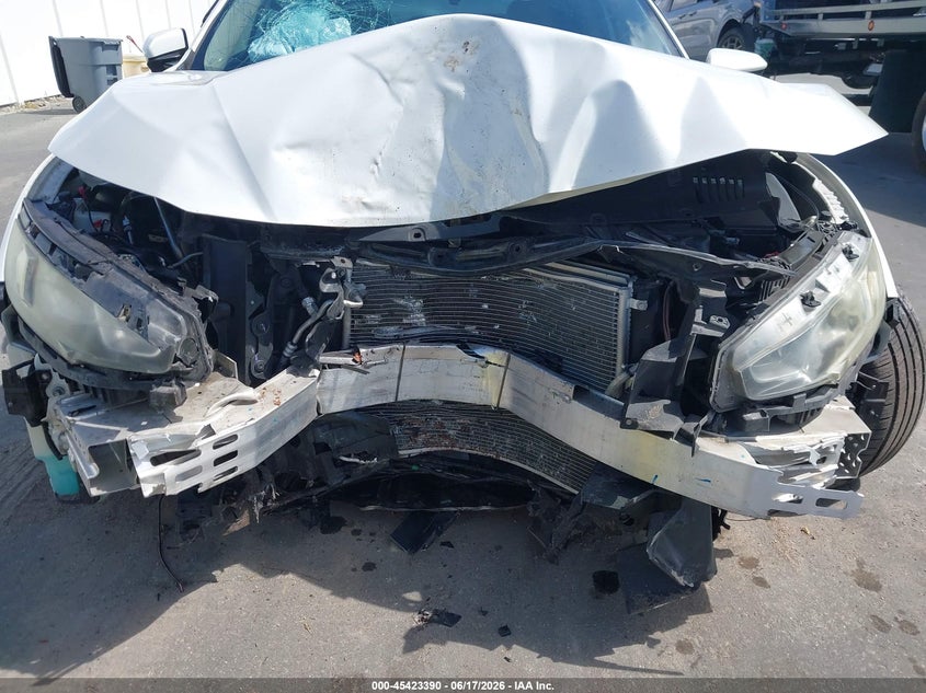 2018 Honda Civic VIN 19XFC2F72JE015061 IAAI salvage auction — FRONT END, Rebuildable (Florida), sold $1,500 on 2026-08-03 (photo 6)
