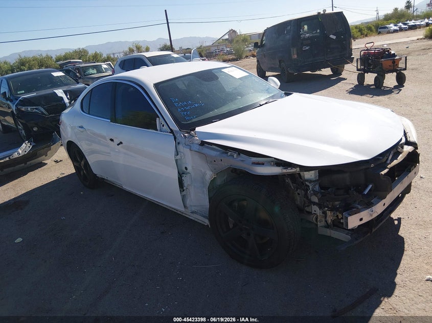 2017 Alfa romeo Giulia VIN ZARFAEBN6H7553869 IAAI salvage auction — FRONT END, Wait Title, sold $4,100 on 2026-09-14 (photo 1)