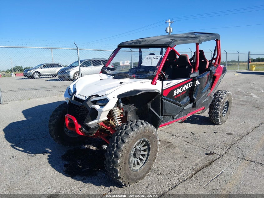 2023 Honda Sxs VIN 1HFVE06F1P4300603 IAAI salvage auction — REAR END, Bill Of Sale (Missouri), sold $7,250 on 2026-07-30 (photo 2)