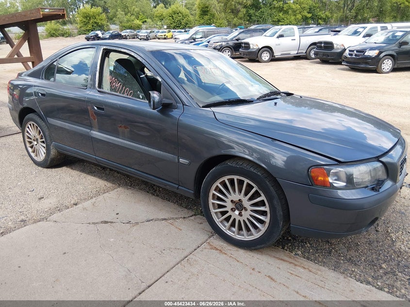 2004 Volvo S60 VIN YV1RS59V042330268 IAAI salvage auction — RIGHT FRONT, Clear (Minnesota), sold $250 on 2026-07-29 (photo 1)