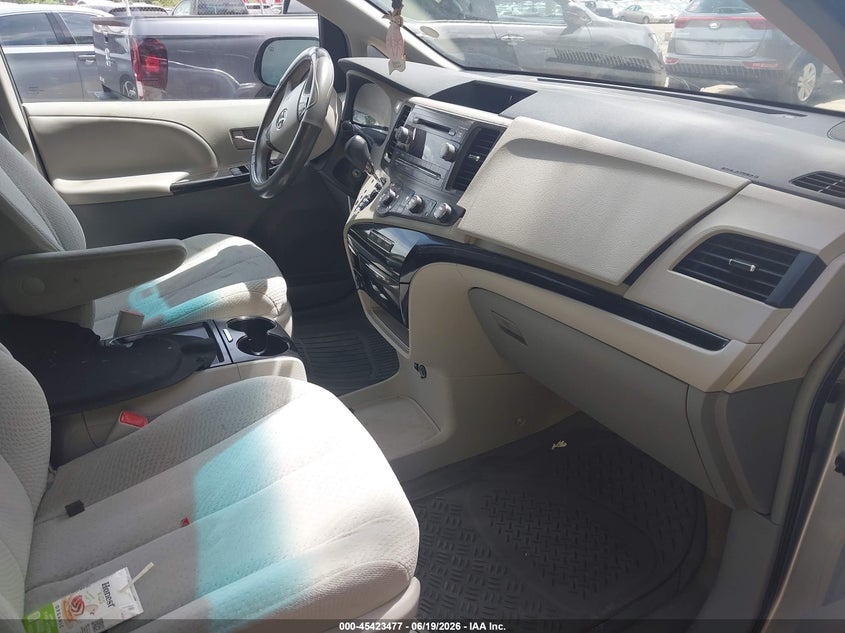 2011 Toyota Sienna VIN 5TDKK3DC6BS160747 IAAI salvage auction — SUSPENSION, Salvage (Rhode Island), sold $1,750 on 2026-07-28 (photo 5)