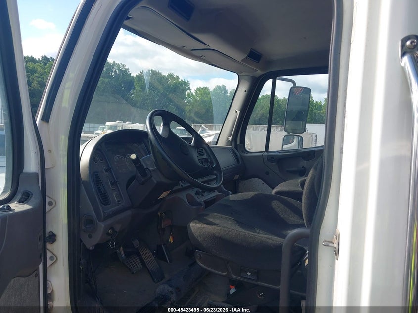 2015 Freightliner M2 106 VIN 3ALACWDT2FDGJ3246 IAAI salvage auction — FRONT END, Salvage (Idaho), sold $2,050 on 2026-08-13 (photo 6)