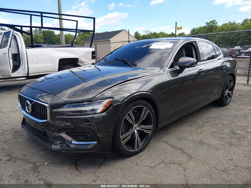 2019 Volvo S60 VIN 7JRA22TLXKG004746 IAAI salvage auction — LEFT FRONT, Salvage Title, sold $7,400 on 2026-07-30 (photo 2)