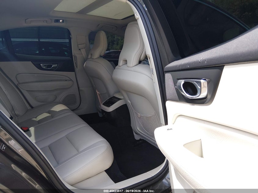 2019 Volvo S60 VIN 7JRA22TLXKG004746 IAAI salvage auction — LEFT FRONT, Salvage Title, sold $7,400 on 2026-07-30 (photo 8)