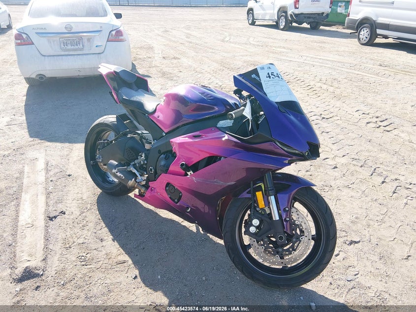 2020 Yamaha Yzf VIN JYARJ28E7LA007019 IAAI salvage auction — LEFT & RIGHT, Salvage (Nebraska), sold $3,000 on 2026-07-29 (photo 1)