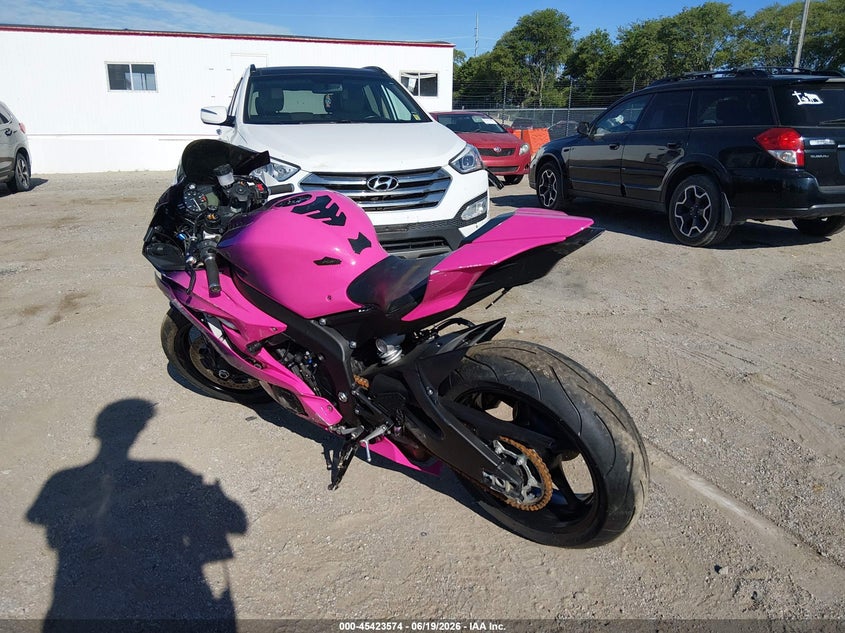 2020 Yamaha Yzf VIN JYARJ28E7LA007019 IAAI salvage auction — LEFT & RIGHT, Salvage (Nebraska), sold $3,000 on 2026-07-29 (photo 3)