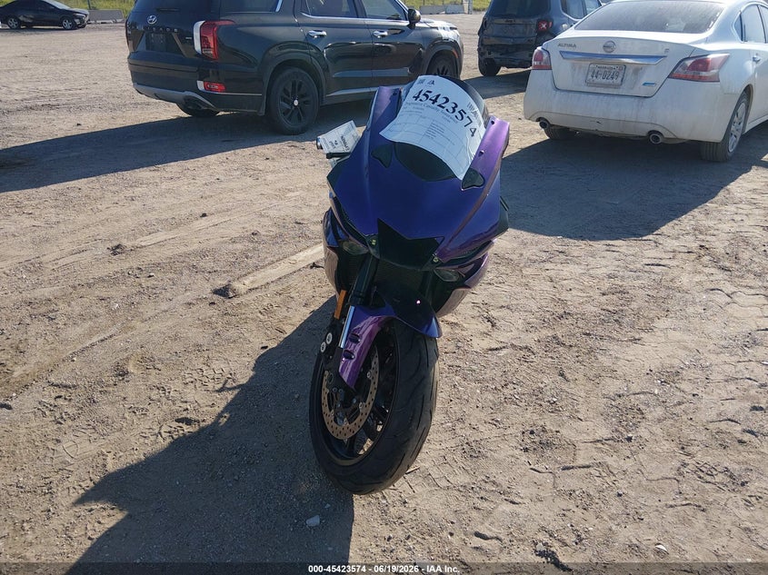 2020 Yamaha Yzf VIN JYARJ28E7LA007019 IAAI salvage auction — LEFT & RIGHT, Salvage (Nebraska), sold $3,000 on 2026-07-29 (photo 5)