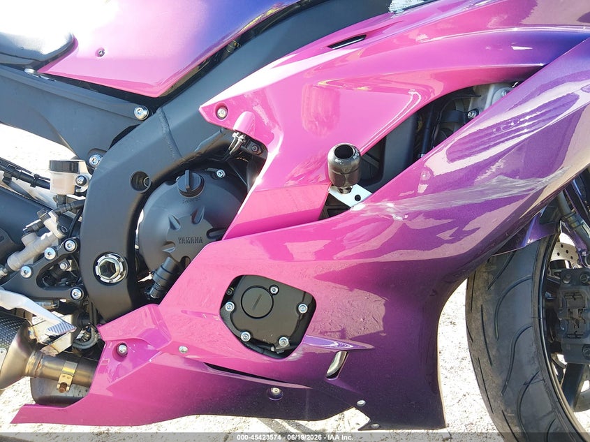 2020 Yamaha Yzf VIN JYARJ28E7LA007019 IAAI salvage auction — LEFT & RIGHT, Salvage (Nebraska), sold $3,000 on 2026-07-29 (photo 8)