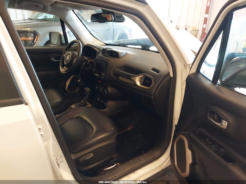 2017 Jeep Renegade VIN ZACCJBDB3HPF54933 IAAI salvage auction — FRONT END, Salvage Title, sold $700 on 2026-08-11 (photo 5)