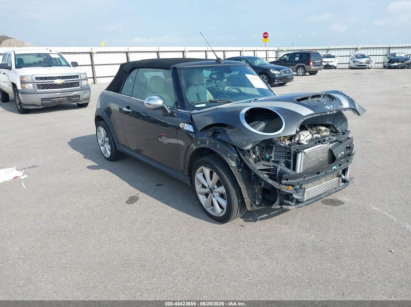 2015 Mini Convertible VIN WMWZP3C5XFT708546 IAAI salvage auction — FRONT END, Salvage Title, sold $1,150 on 2026-08-26 (photo 1)