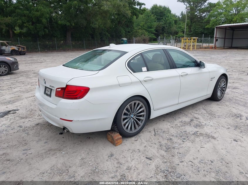 2011 BMW 5 series VIN WBAFU7C53BC869592 IAAI salvage auction — TRANSMISSION, Salvage (Georgia), sold $800 on 2026-07-17 (photo 4)
