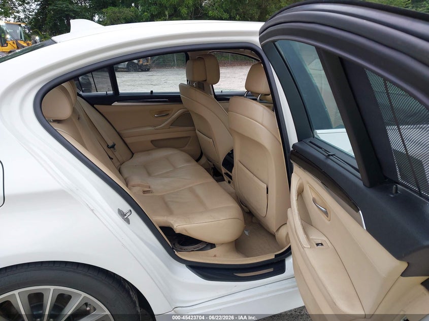 2011 BMW 5 series VIN WBAFU7C53BC869592 IAAI salvage auction — TRANSMISSION, Salvage (Georgia), sold $800 on 2026-07-17 (photo 8)