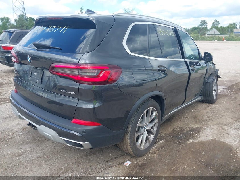 2021 BMW X5 VIN 5UXCR6C09M9E67731 IAAI salvage auction — RIGHT FRONT, Salvage Title, sold $17,600 on 2026-07-14 (photo 4)