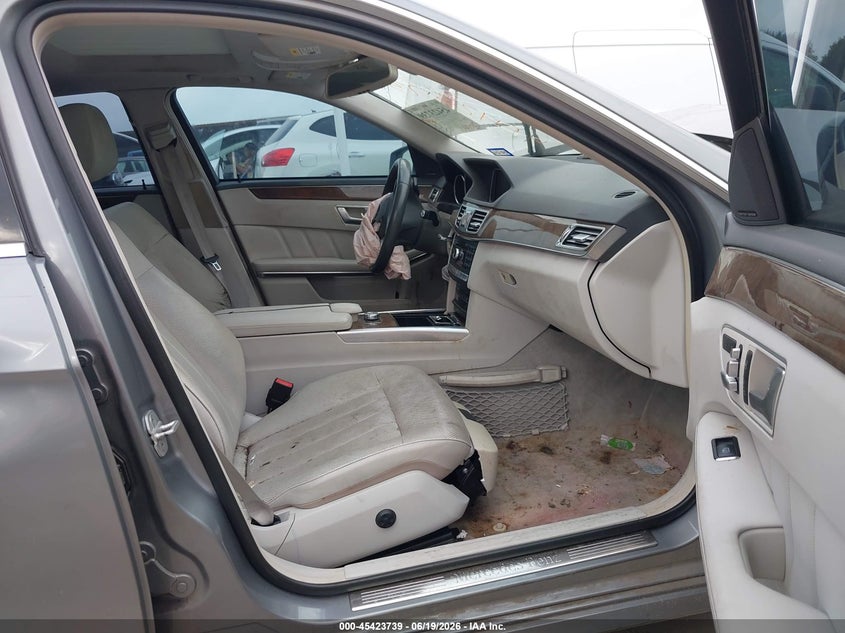 2014 Mercedes-benz E-klasse VIN WDDHF0EB2EA995285 IAAI salvage auction — FRONT END, Salvage Title, sold $1,250 on 2026-08-19 (photo 5)