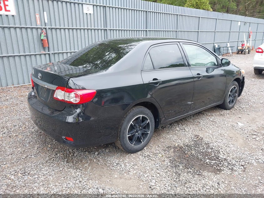2013 Toyota Corolla VIN JTDBU4EE2DJ118074 IAAI salvage auction — SIDE, Wait Title, sold $25 on 2026-07-31 (photo 4)