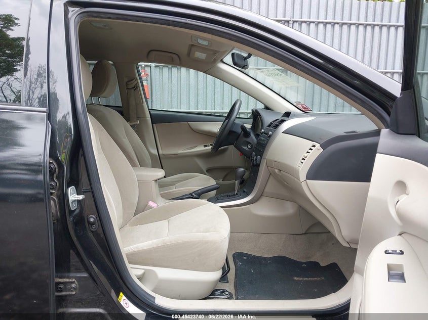 2013 Toyota Corolla VIN JTDBU4EE2DJ118074 IAAI salvage auction — SIDE, Wait Title, sold $25 on 2026-07-31 (photo 5)