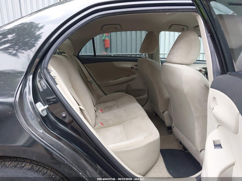 2013 Toyota Corolla VIN JTDBU4EE2DJ118074 IAAI salvage auction — SIDE, Wait Title, sold $25 on 2026-07-31 (photo 8)