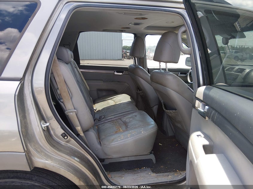2009 Kia Borrego VIN KNDJJ741095015921 IAAI salvage auction — NORMAL WEAR, Repossession Paperwork (Georgia), sold $300 on 2026-07-22 (photo 8)